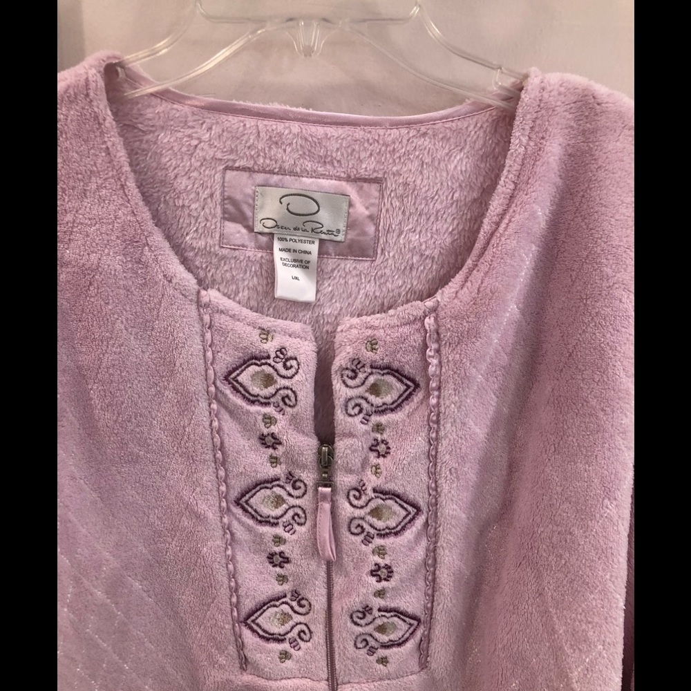 NWOT Oscar de la Renta luxurious!🎀 See ⤵️